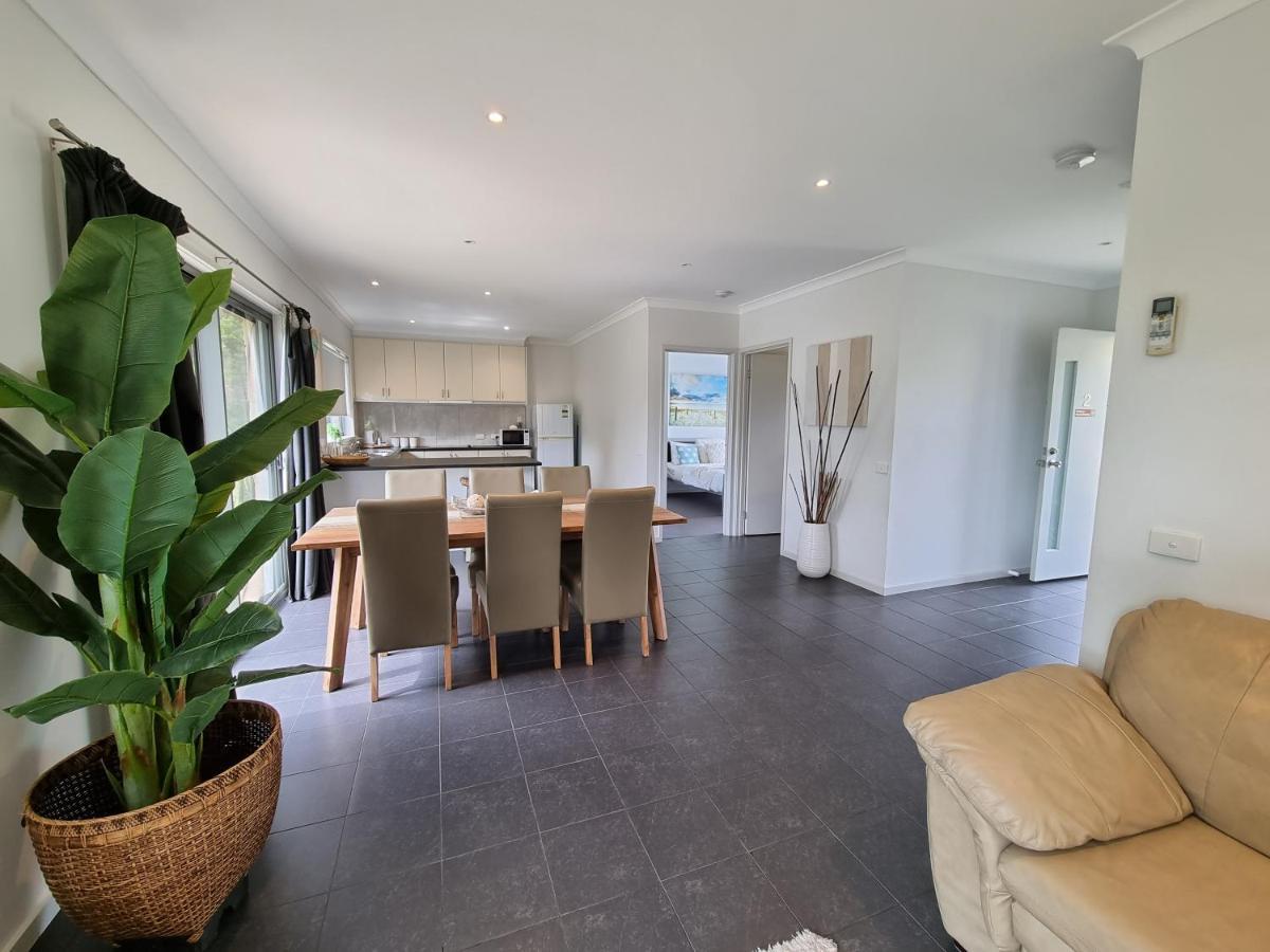 Island Cove Villas Cowes Bagian luar foto