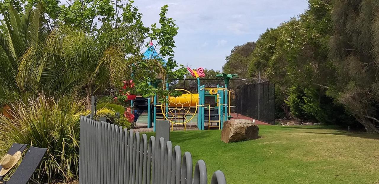 Island Cove Villas Cowes Bagian luar foto